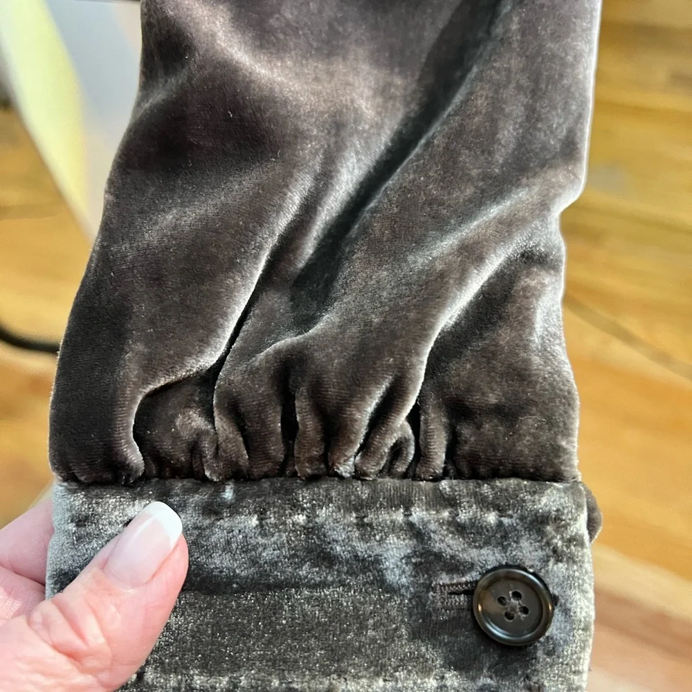 Tahari. Velour dark charcoal blazer. Size XS - Picture 6 of 8